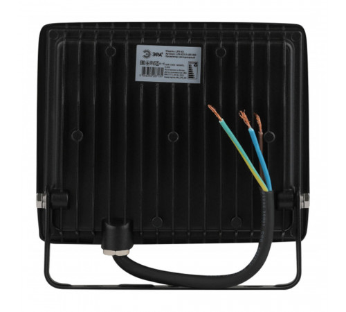 Прожектор светодиодный Эра LPR-02 6500К 50 Вт IP65 черный Прожектор светодиодный Эра LPR-02 6500К 50 Вт IP65 черный
