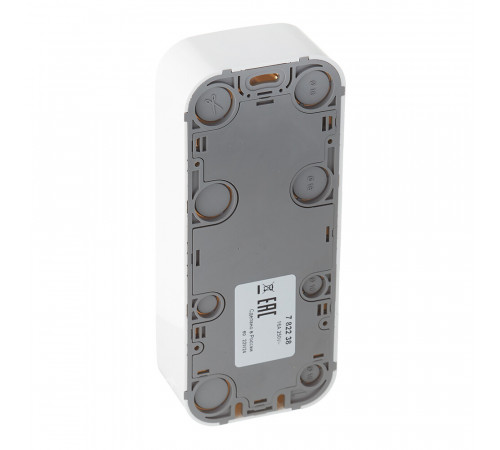Розетка Legrand Quteo накладная белая (782238) Розетка Legrand Quteo накладная белая (782238)