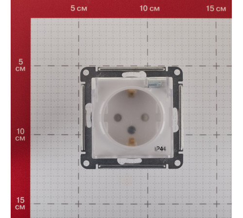 Розетка Systeme Electric AtlasDesign Aqua встраиваемая белая со шторками с крышкой (ATN440146)