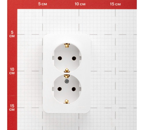 Розетка Systeme Electric Blanca накладная белая (BLNRA010211) Розетка Systeme Electric Blanca накладная белая (BLNRA010211)