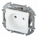 Розетка Legrand Inspiria встраиваемая белая (673710)