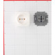 Розетка Legrand Quteo накладная белая (782210)