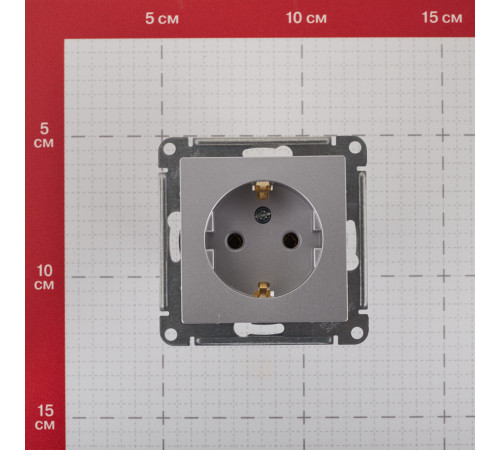 Розетка Systeme Electric AtlasDesign встраиваемая алюминий (ATN000343) Розетка Systeme Electric AtlasDesign встраиваемая алюминий (ATN000343)