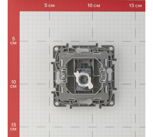 Розетка компьютерная Legrand Etika встраиваемая алюминий RJ45 (672441) Розетка компьютерная Legrand Etika встраиваемая алюминий RJ45 (672441)