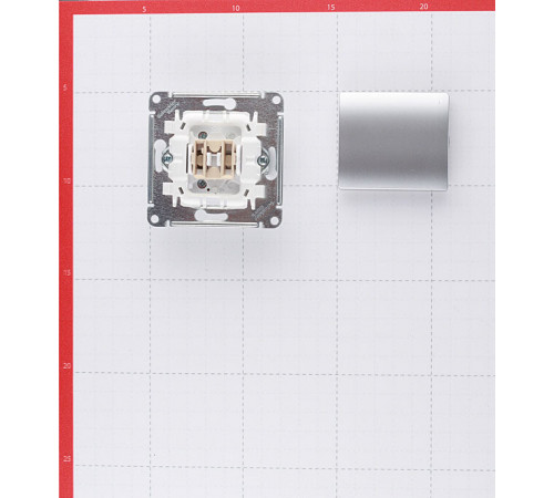Выключатель Systeme Electric Glossa одноклавишный встраиваемый алюминий (GSL000311) Выключатель Systeme Electric Glossa одноклавишный встраиваемый алюминий (GSL000311)