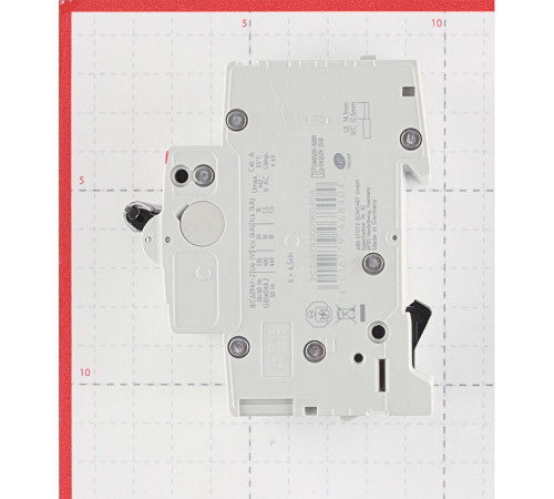 Автоматический выключатель модульный ABB S203 3P 40А тип C 6 кА 400 В (2CDS253001R0404) Автоматический выключатель модульный ABB S203 3P 40А тип C 6 кА 400 В (2CDS253001R0404)