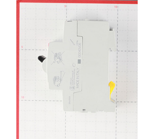 УЗО ABB SH FH202 25А 1P+N тип AC 30 мА 6 кА (2CSF202004R1250) УЗО ABB SH FH202 25А 1P+N тип AC 30 мА 6 кА (2CSF202004R1250)