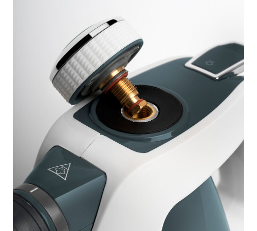 Пароочиститель Kitfort KT-918-2 серый Пароочиститель Kitfort KT-918-2 серый