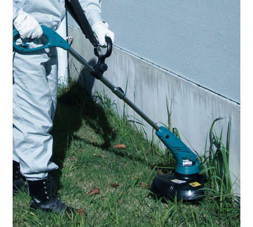 Триммер электрический Makita UR3000 450 Вт Триммер электрический Makita UR3000 450 Вт