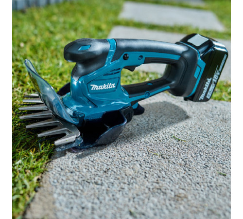 Ножницы аккумуляторные для травы Makita LXT DUM604ZX 18В 6Ач Li-Ion без АКБ и ЗУ Ножницы аккумуляторные для травы Makita LXT DUM604ZX 18В 6Ач Li-Ion без АКБ и ЗУ