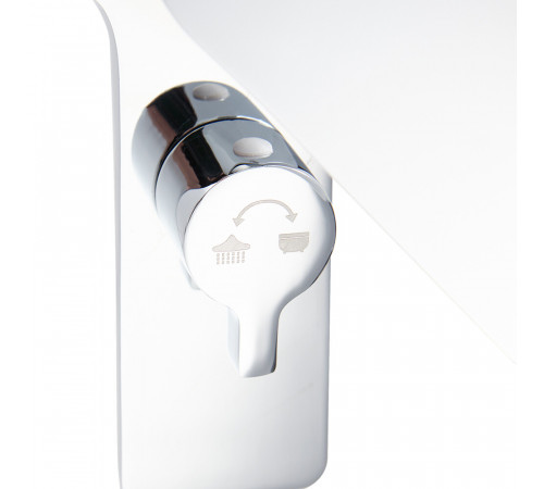 Смеситель для ванны Lavelly White Modern хром/белый однорычажный с коротким изливом с лейкой (623749) Смеситель для ванны Lavelly White Modern хром/белый однорычажный с коротким изливом с лейкой (623749)