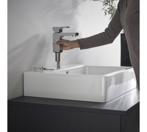 Смеситель для раковины Hansgrohe Vernis Shape хром однорычажный (71569000) Смеситель для раковины Hansgrohe Vernis Shape хром однорычажный (71569000)