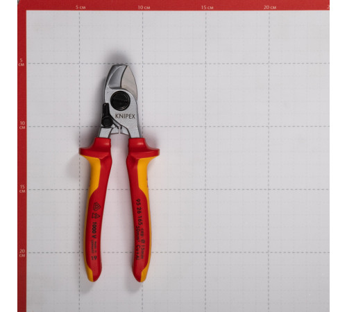 Кабелерез 165 мм Knipex (KN-9526165sb) Кабелерез 165 мм Knipex (KN-9526165sb)