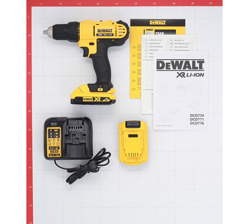 Дрель-шуруповерт аккумуляторная DeWalt 18 В 2 Ач Li-Ion 2 АКБ и ЗУ (DCD771D2-QW) Дрель-шуруповерт аккумуляторная DeWalt 18 В 2 Ач Li-Ion 2 АКБ и ЗУ (DCD771D2-QW)