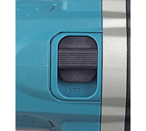 Дрель сетевая ударная Makita HP1630 710 Вт ключевой патрон